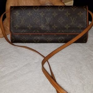 Pouchette mono GM size